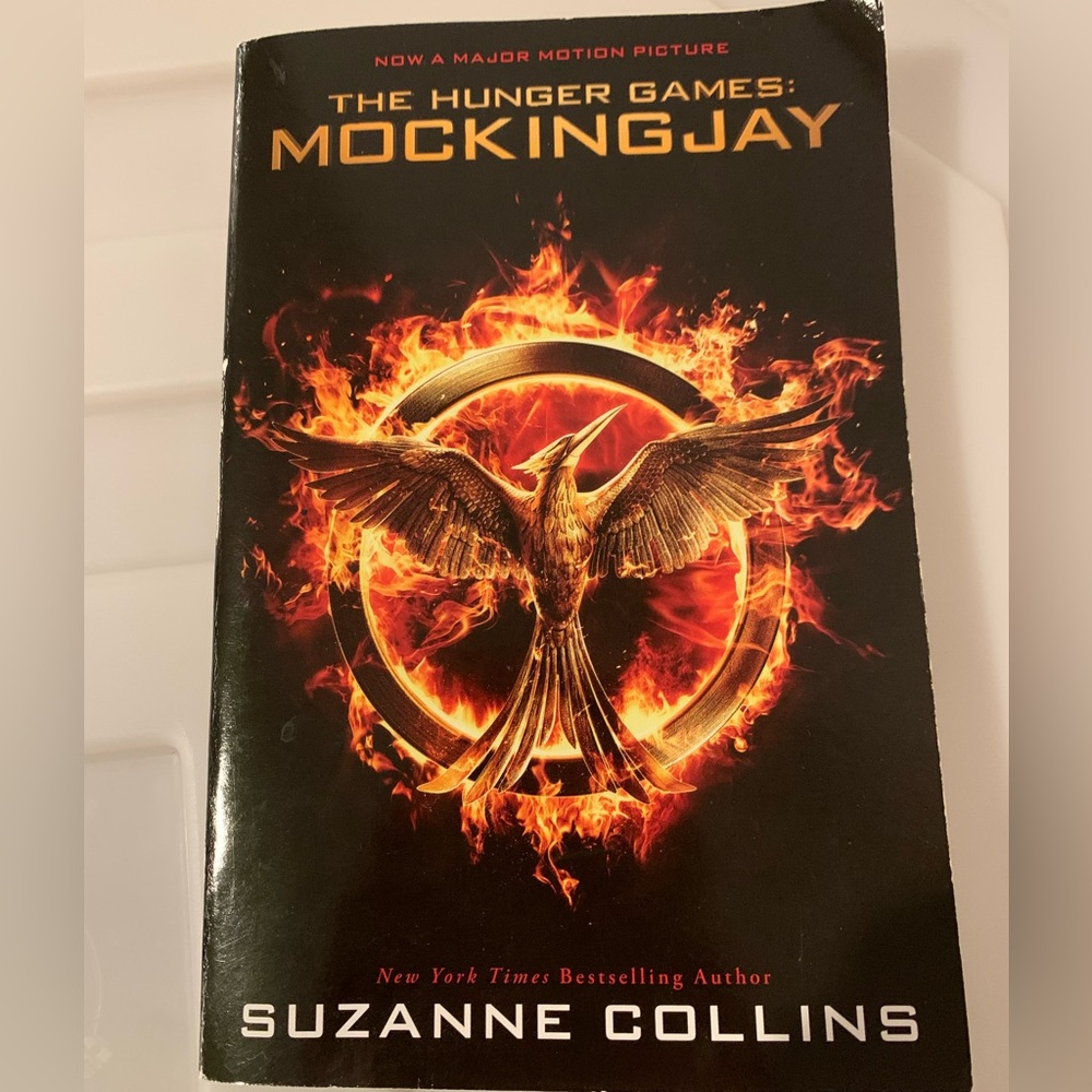 The Hunger Games Mockingjay book